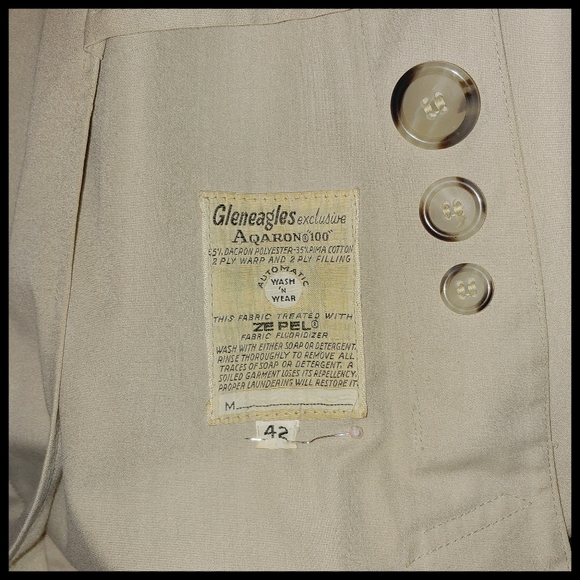 Vintage Trench Coat, Size 42 - Picture 9 of 9